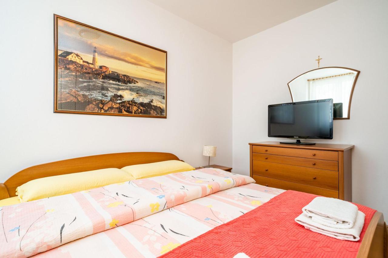 Spacious Three Bedroom Apartment Дубровник Екстериор снимка