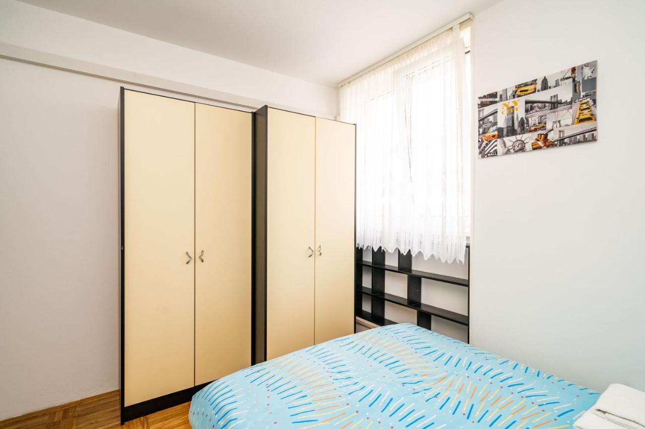 Spacious Three Bedroom Apartment Дубровник Екстериор снимка