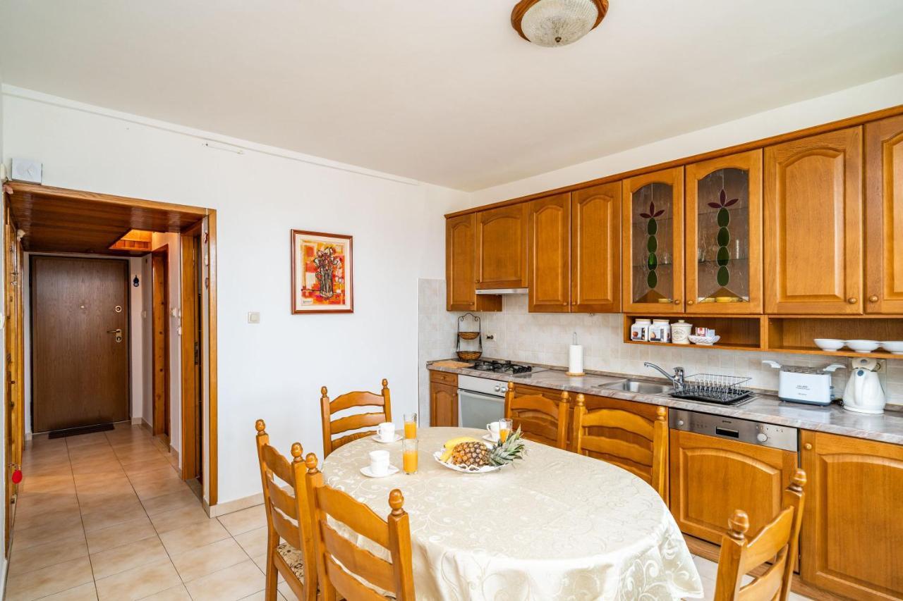 Spacious Three Bedroom Apartment Дубровник Екстериор снимка