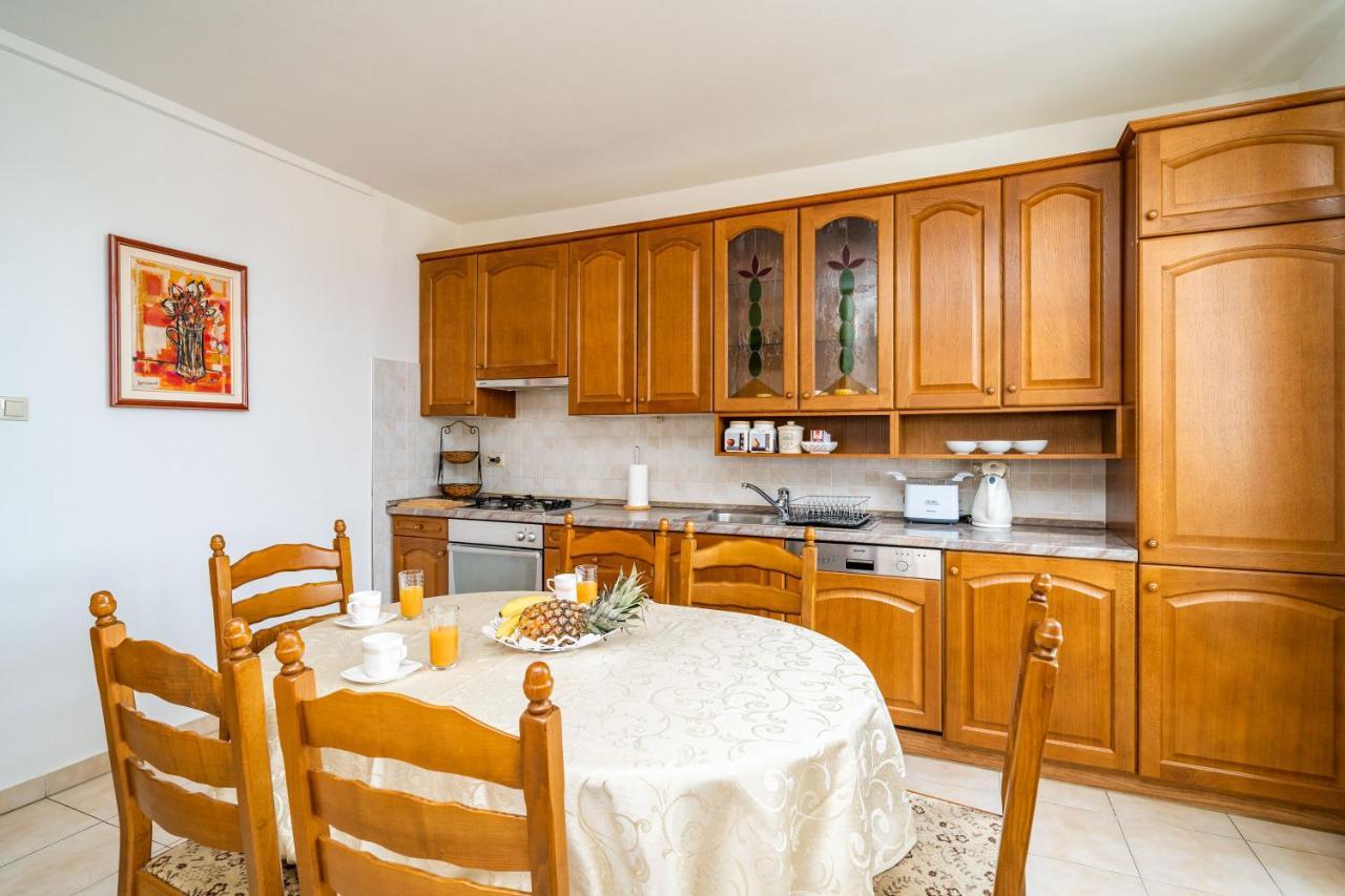 Spacious Three Bedroom Apartment Дубровник Екстериор снимка